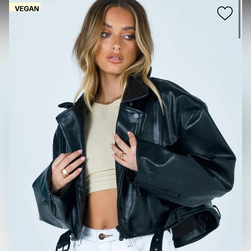 Women’s leather jacket